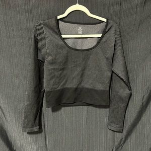 Offline brand Black crop top /Size XXL‎ / J-14